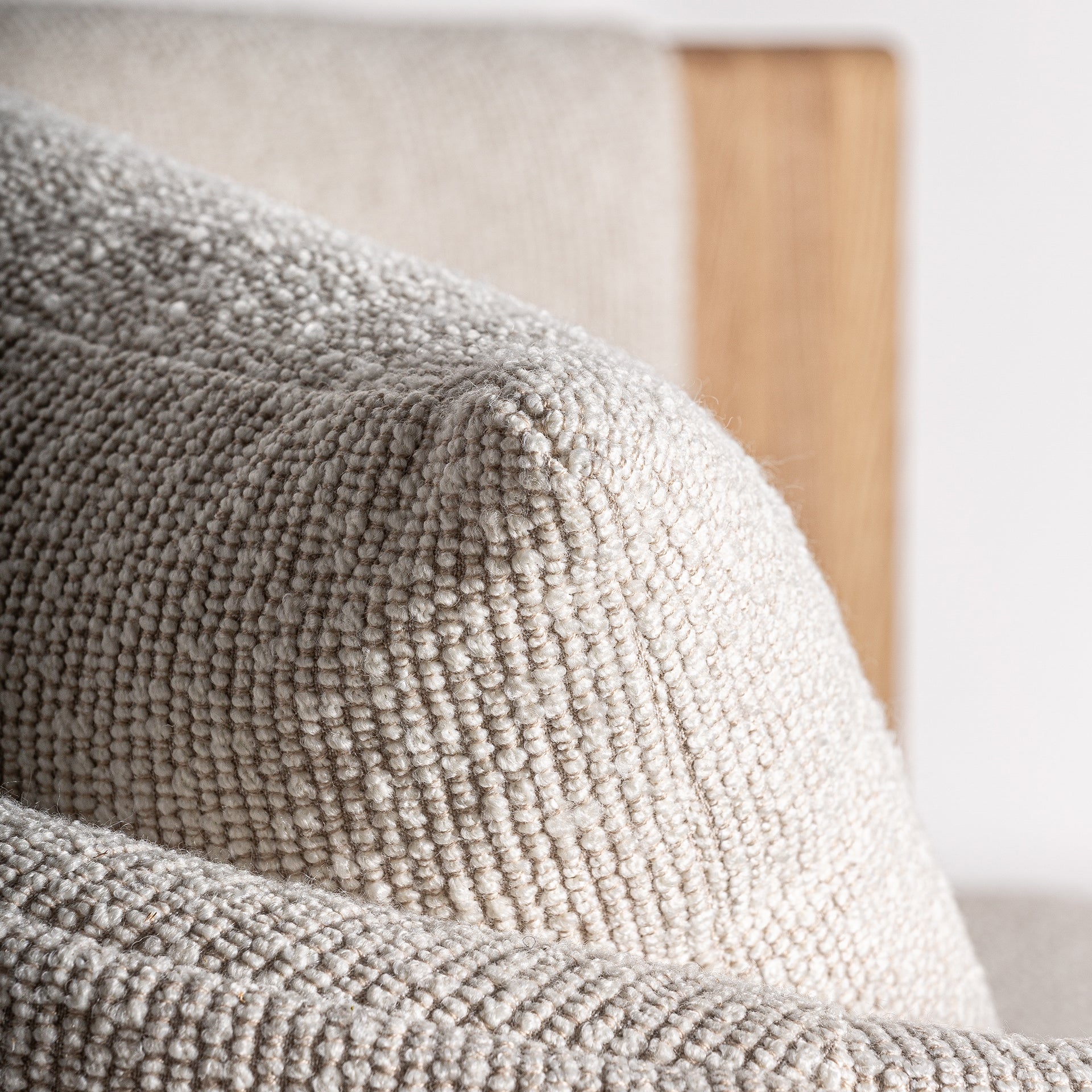 NARA ARMCHAIR